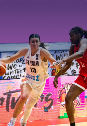 Image of NZ Tall Ferns playing basketball