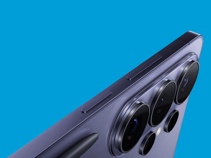 Samsung Galaxy S26 Ultra smartphone on a blue background